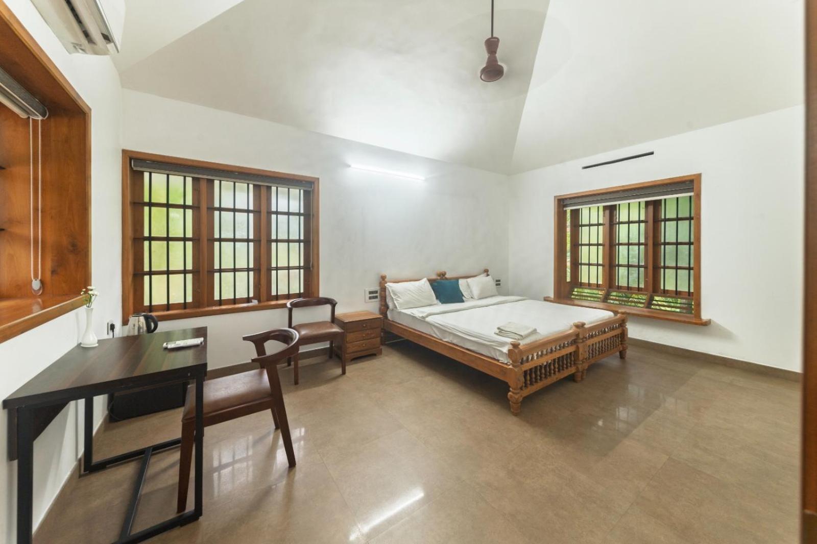 Waterfront By Palmyra Apartment Kollam Exterior foto