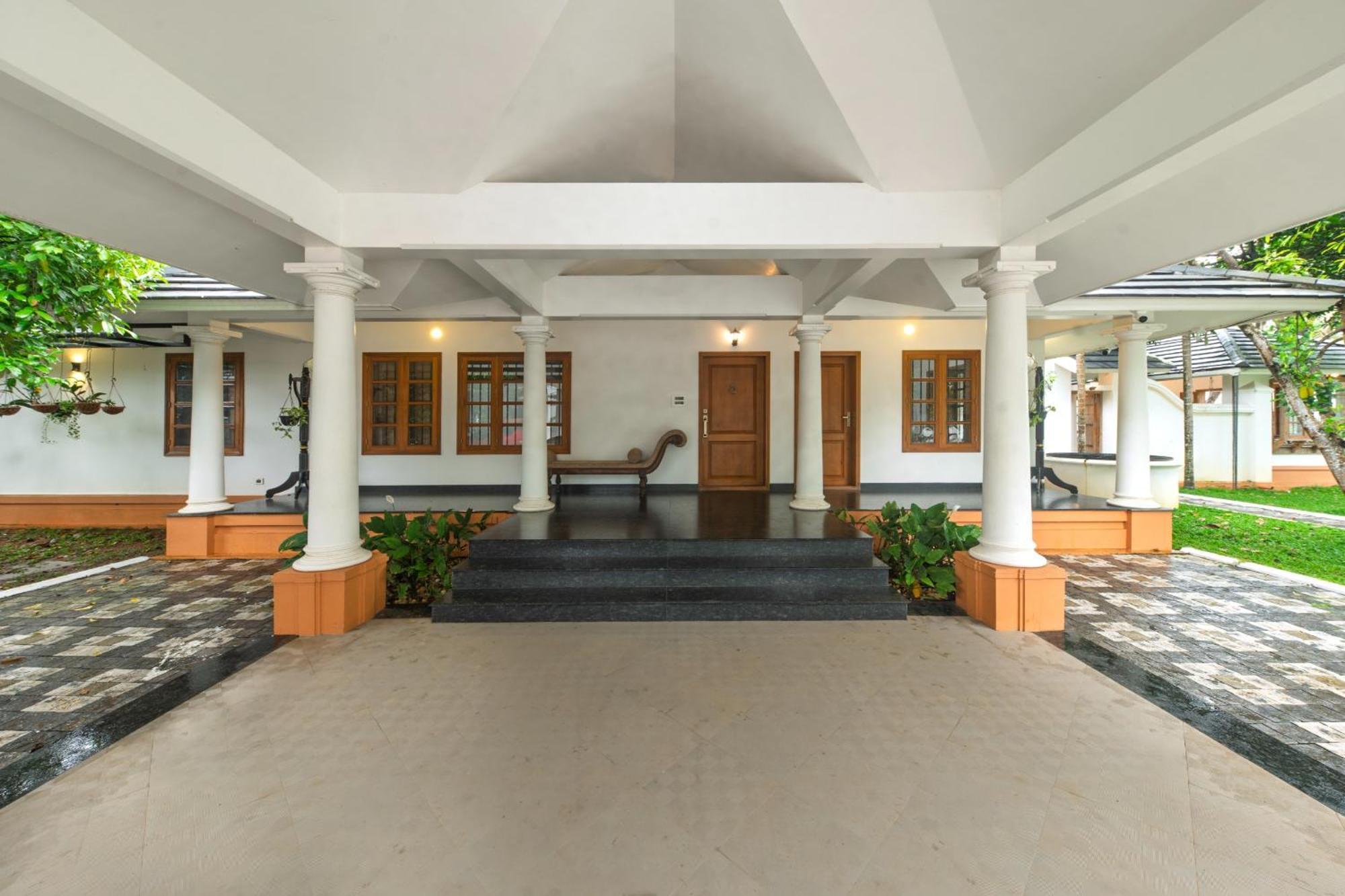 Waterfront By Palmyra Apartment Kollam Exterior foto